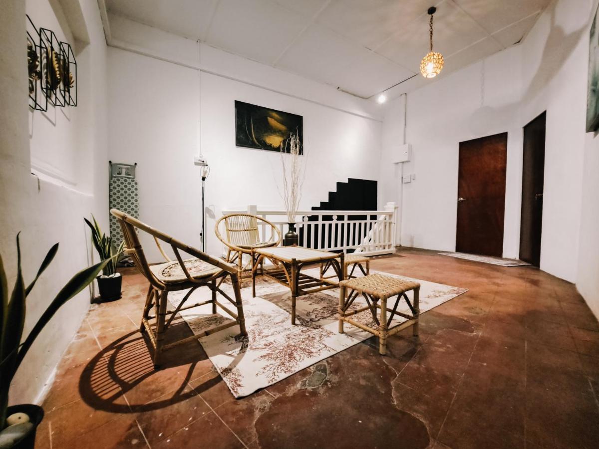 111 Hutton Lane Hostel George Town Buitenkant foto