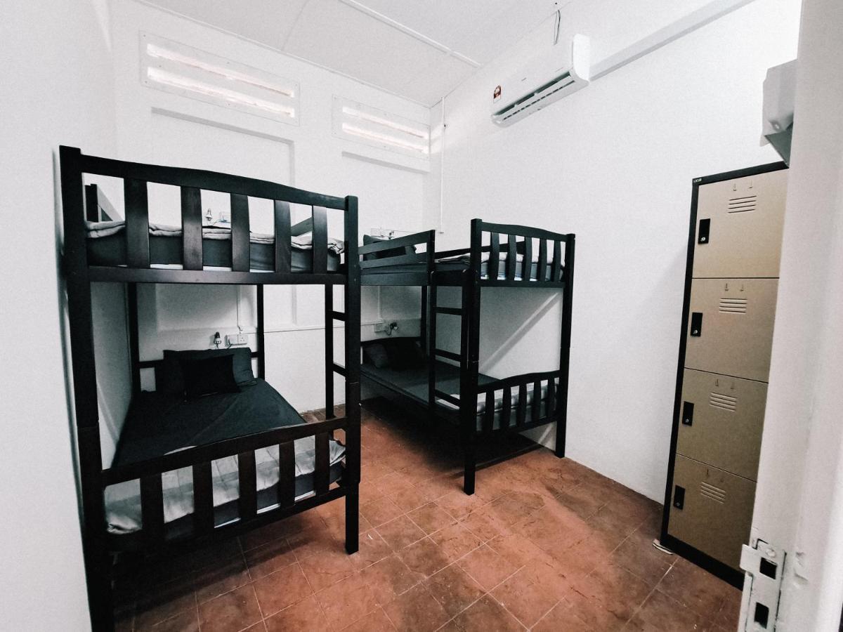 111 Hutton Lane Hostel George Town Buitenkant foto